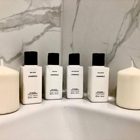 Apartaments Airport Okecie Premium Warschau Buitenkant foto