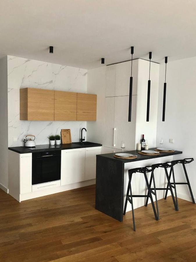 Apartaments Airport Okecie Premium Warschau Buitenkant foto