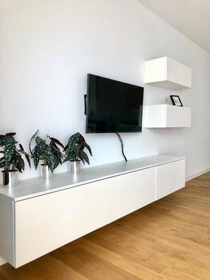Apartaments Airport Okecie Premium Warschau Buitenkant foto