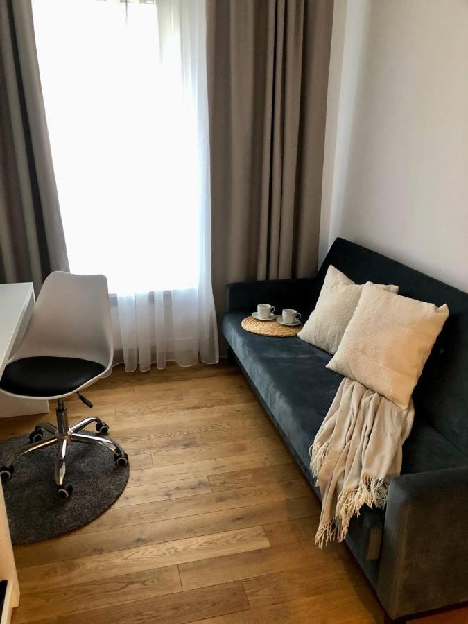 Apartaments Airport Okecie Premium Warschau Buitenkant foto
